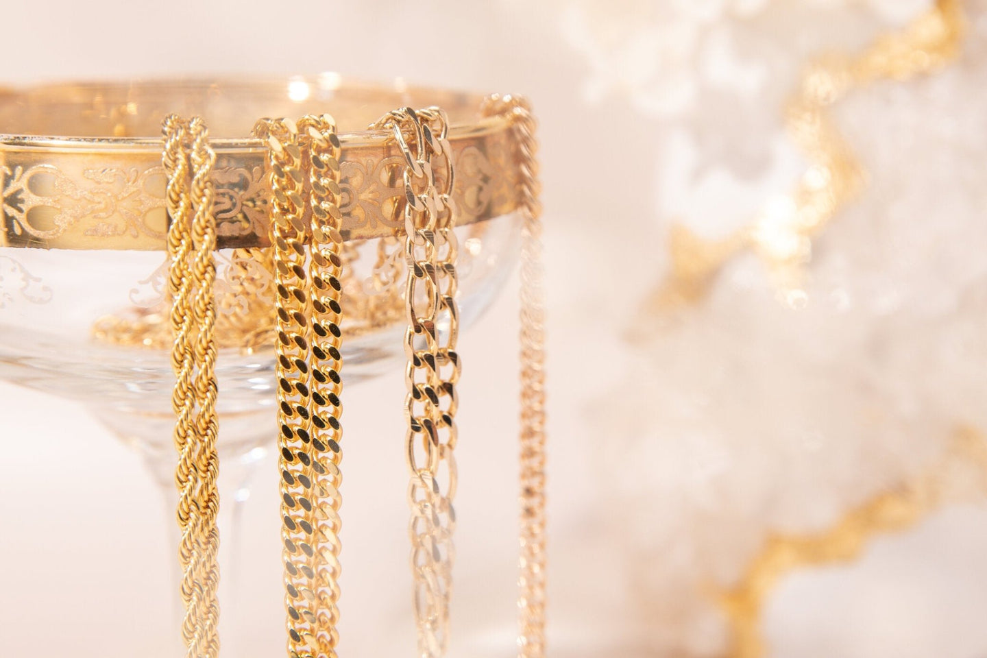 CHAINS | The Essential Jewels
